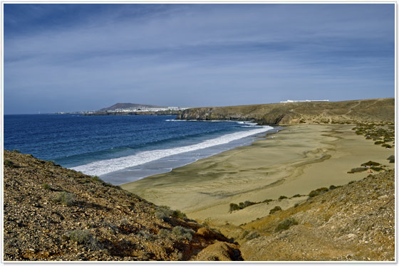 spiaggia-playa-blanca-lanzarote-isole-canarie